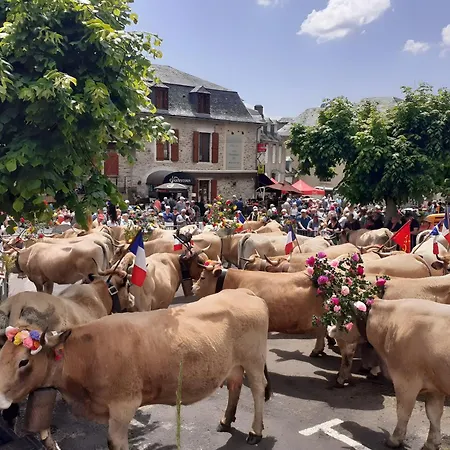De Sibe Long - Sur L'aubrac Alpehytte Saint-Chély-dʼAubrac